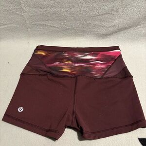 Lululemon athletica burgundy boogie shorts size 4